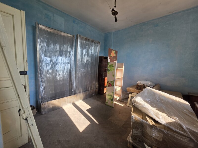 Poienarii Burchii, conac neoromanesc si teren 2.800 mp in judetul Prahova,