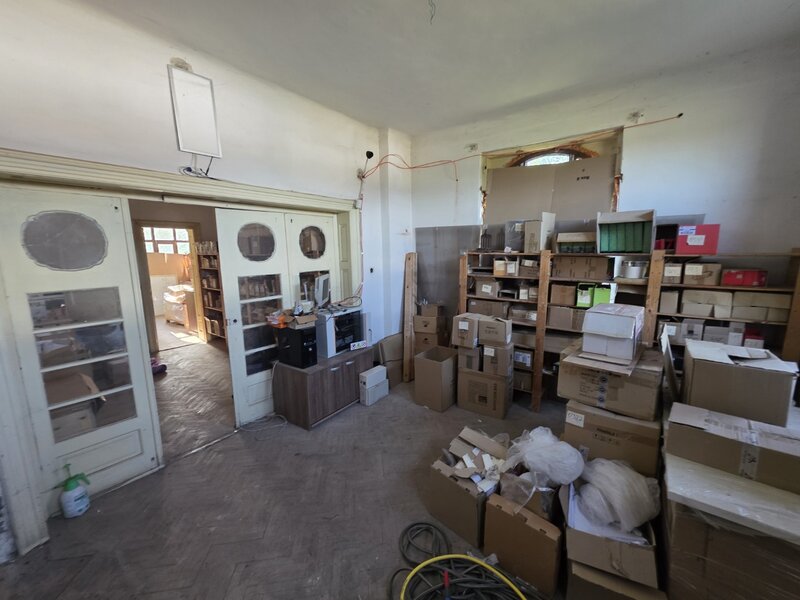 Poienarii Burchii, conac neoromanesc si teren 2.800 mp in judetul Prahova,